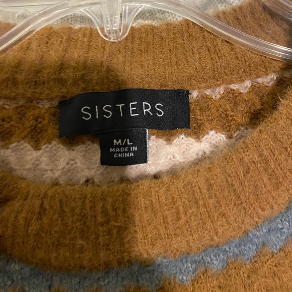 Sister’s Sweater - Picture 4 of 5